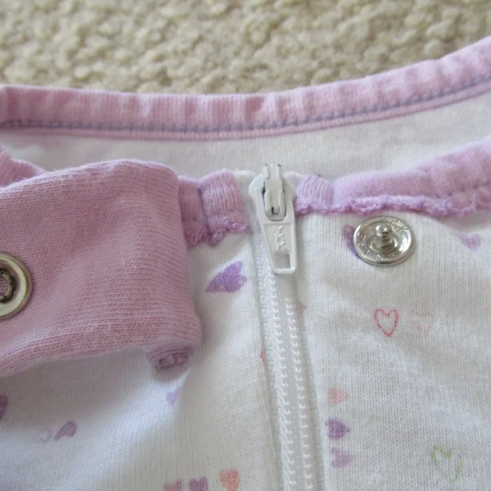 Carters Just One Year Zip Up Footed Sleeper Infant‎ Girls Medium White Hearts